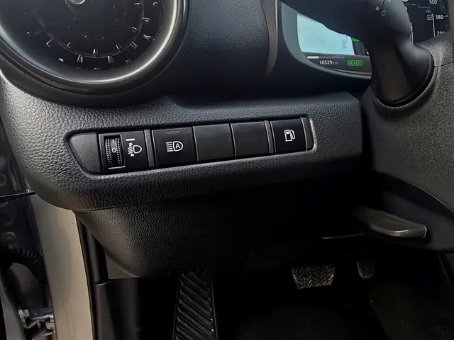 Toyota C-HR 1.8 Hybrid 140 Dynamic 2025 Hybride Benzine 22