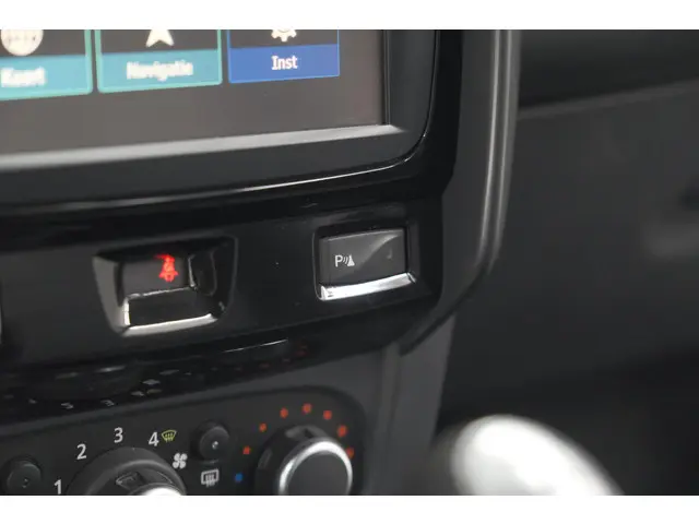 Dacia Duster TCe 120 4x2 Blackshadow 2017 Benzine 44