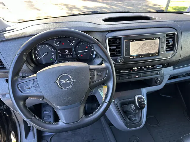 Opel Vivaro 2.0 CDTI 150 PK L3H1 Innovation 2021 Diesel 10