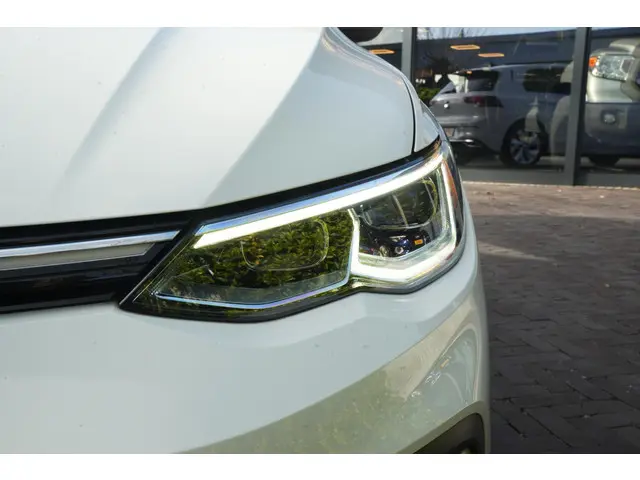 Volkswagen Golf 1.5 TSI Style 2022 Benzine 9