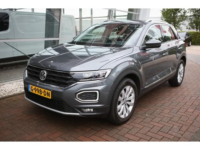 Volkswagen T-Roc 1.5 TSI Sport 2019 Benzine 19