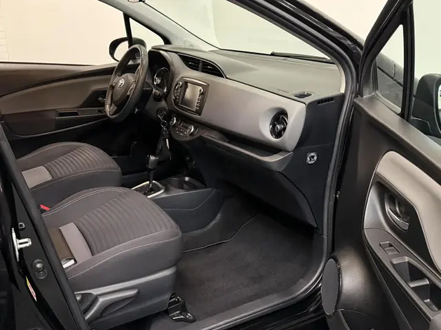 Toyota Yaris 1.5 Hybrid Aspiration 2018 Hybride Benzine 14