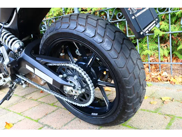 Ducati Scrambler 800 ICON ABS 2019 Benzine 16