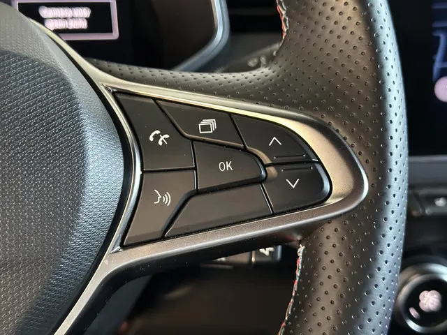 Renault Clio 1.0 TCe 90 GPF esprit Alpine 2025 Benzine 24