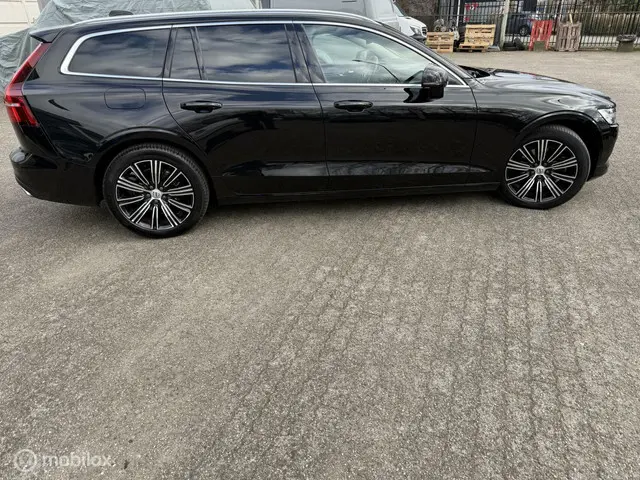Volvo V60 2