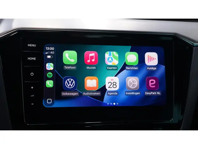 Volkswagen Passat 1.5 TSI R-Line Business + 2020 Benzine 31