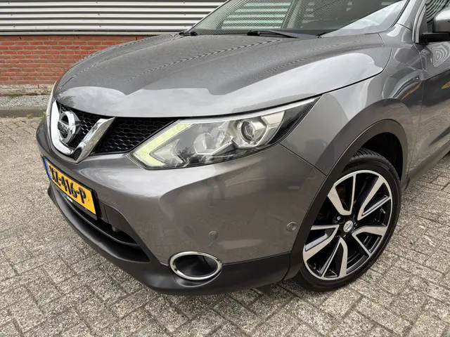 Nissan QASHQAI 1.2 Tekna 2015 Benzine 17