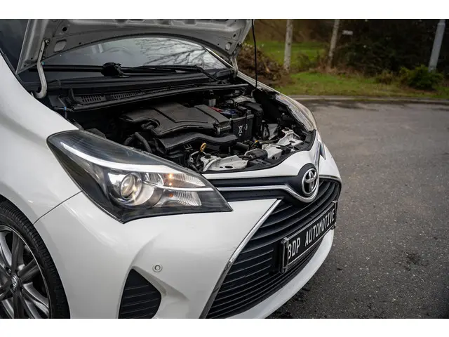 Toyota Yaris 1.0 VVT-i Trend 2015 Benzine 8