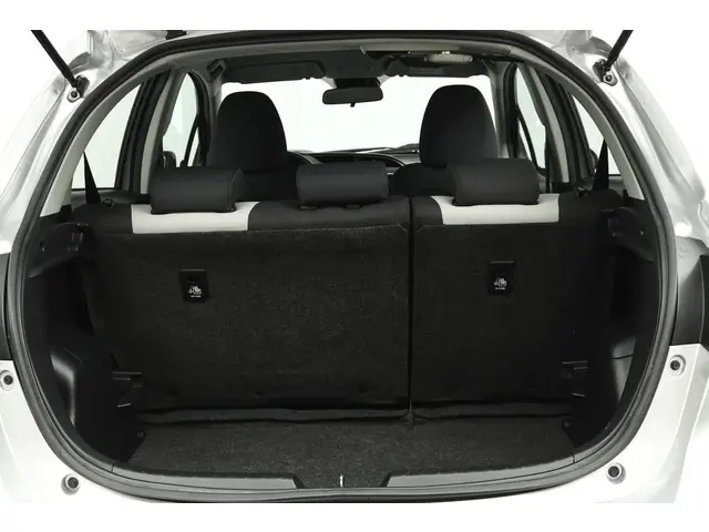Toyota Yaris 1.5 Hybrid Active 2020 Hybride Benzine 23