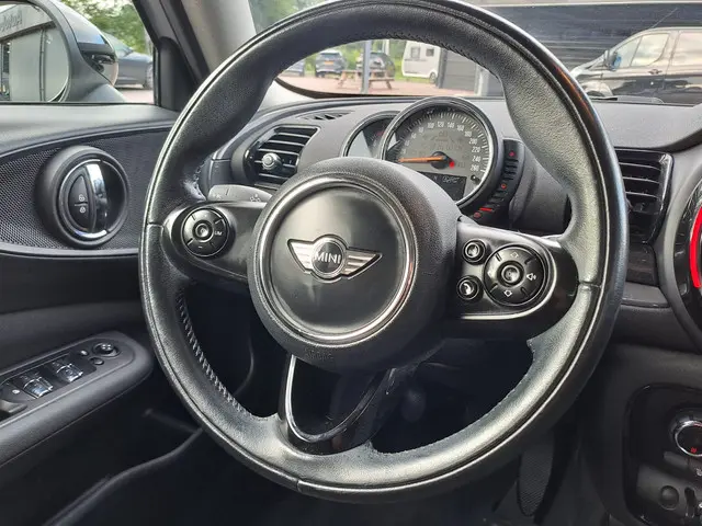 MINI Clubman Mini 1.5 Cooper Salt Business 2017 Benzine 24
