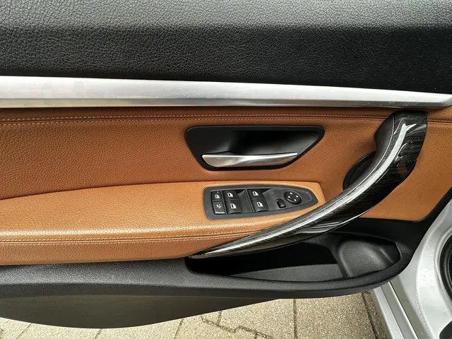 BMW 3 Serie Gran Turismo 320i Luxury Line 2013 Benzine 21