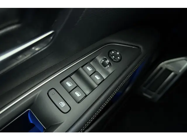 Peugeot 3008 1.2T 130pk GT 2024 Benzine 17