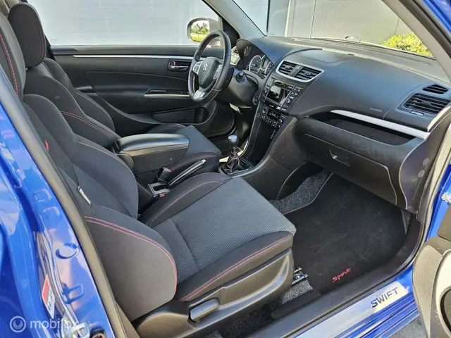 Suzuki Swift 1.6 Sport zeer nette Auto!! 2013 Benzine 10