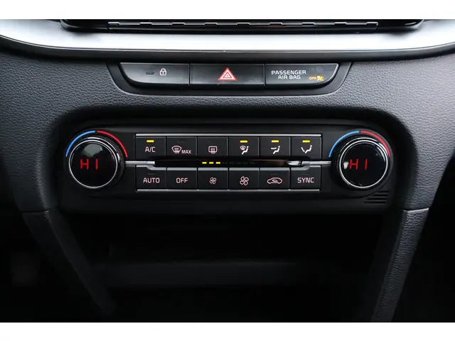 Kia Ceed Sportswagon 1.5 T-GDi DynamicLine 2022 Benzine 28