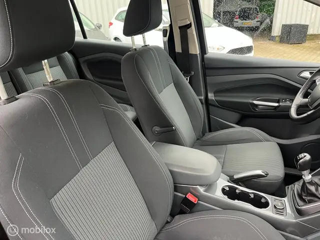 Ford Grand C-Max 1.0 Titanium 2013 Benzine 19