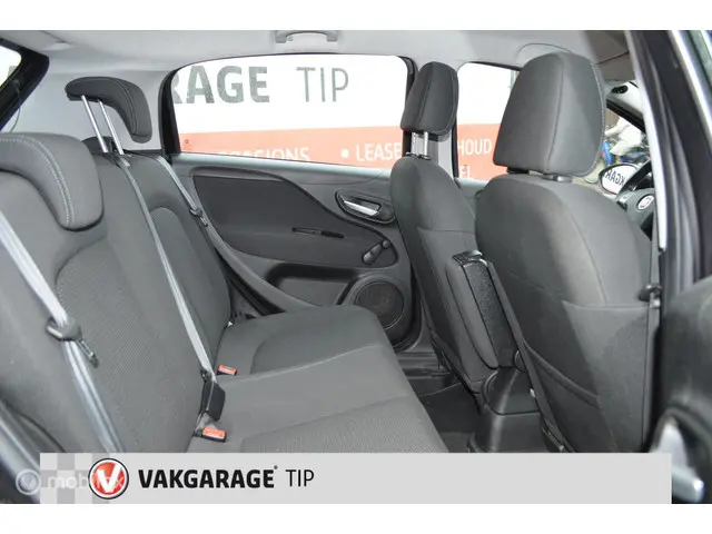 Fiat Punto Evo 0.9 TwinAir Lounge 2013 Benzine 17