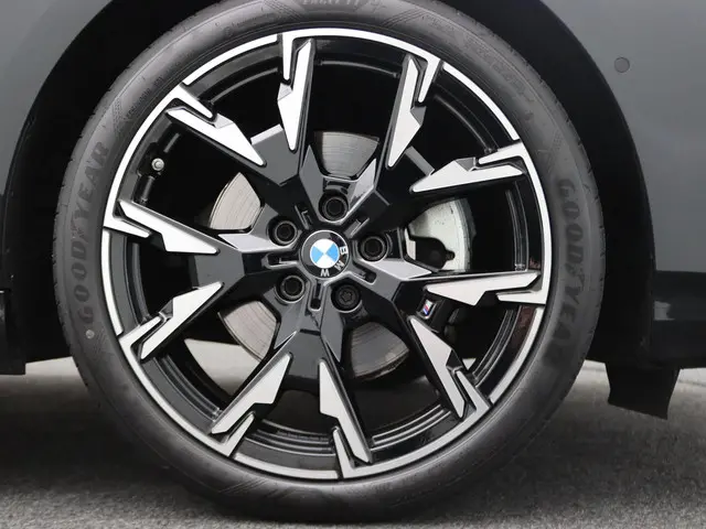 BMW 1 Serie 120 2024 Benzine 19