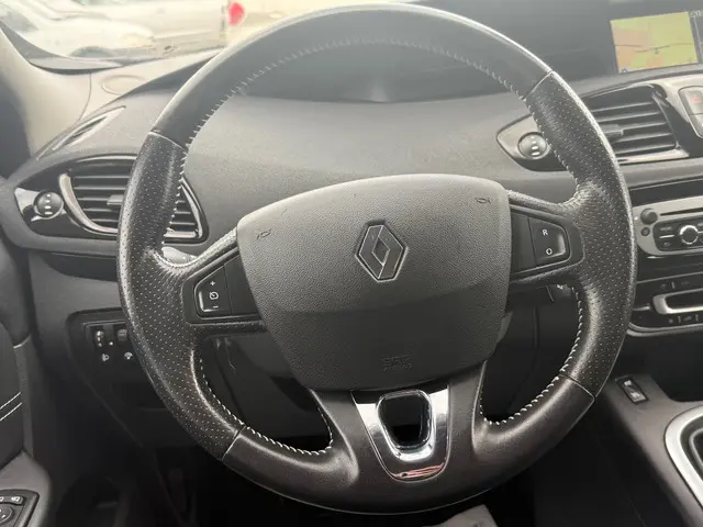 Renault Scénic 1.2 TCe Bose 2014 Benzine 19