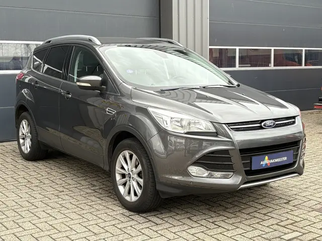 Ford Kuga 1.5 Titanium 2015 Benzine 4