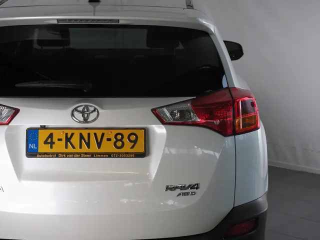 Toyota RAV4 2.0 Executive Business 4WD 2013 Benzine 5