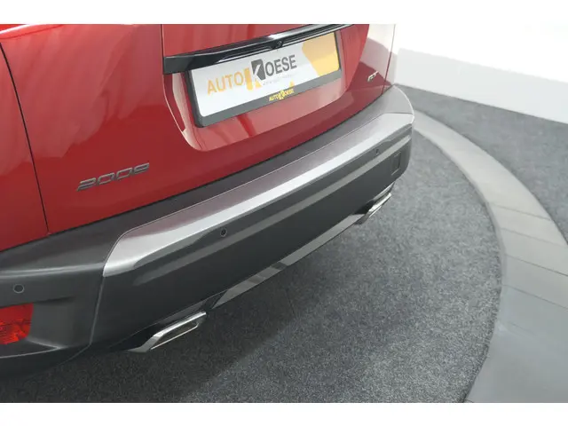 Peugeot 2008 PureTech 130 EAT8 GT 2024 Benzine 28