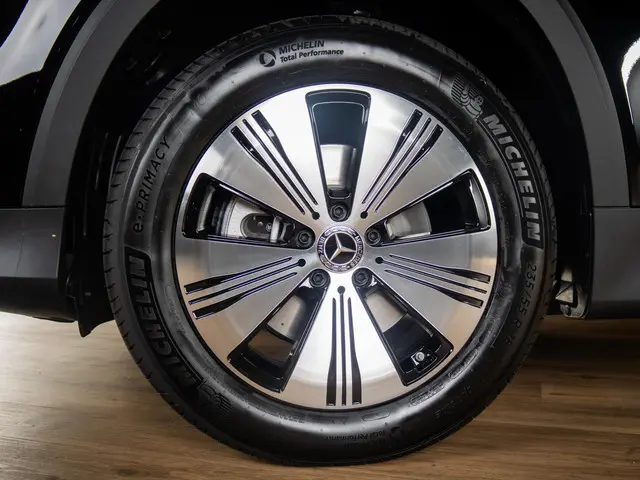 Mercedes-Benz EQB 250+ Limited Edition 2024 Elektrisch 7