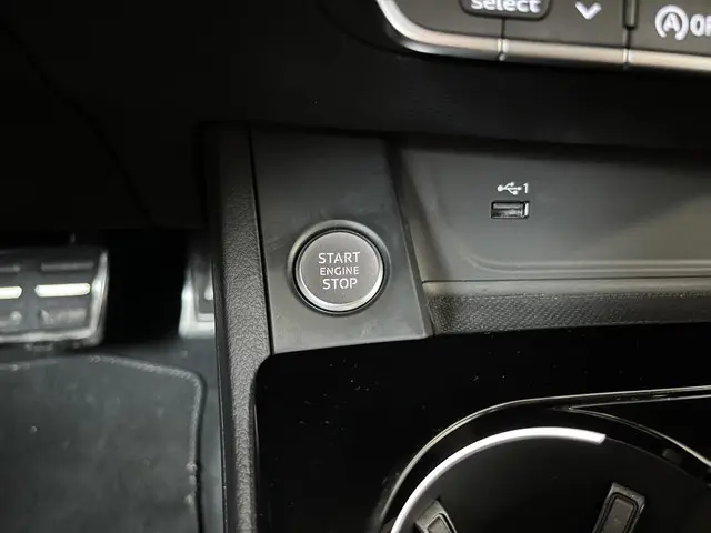 Audi A4 Avant 35 TFSI 3x S-line 2021 Benzine 40