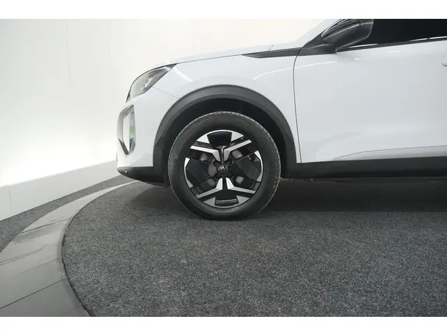 Peugeot 2008 PureTech 130 EAT8 Allure 2024 Benzine 17