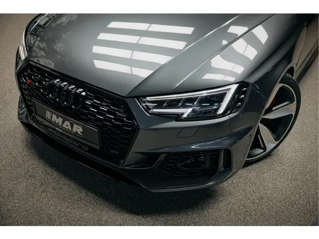 Audi RS4 2.9 TFSI RS 4 quattro 2018 Benzine 24