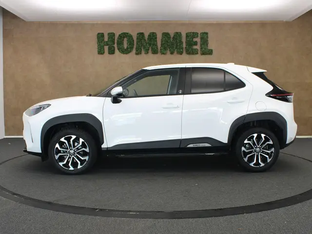 Toyota Yaris Cross 1.5 Hybrid Team D 2022 Hybride Benzine 8