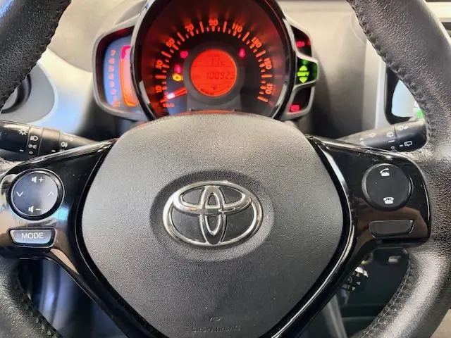 Toyota Aygo 1.0 VVT-i x-nav 2018 Benzine 14