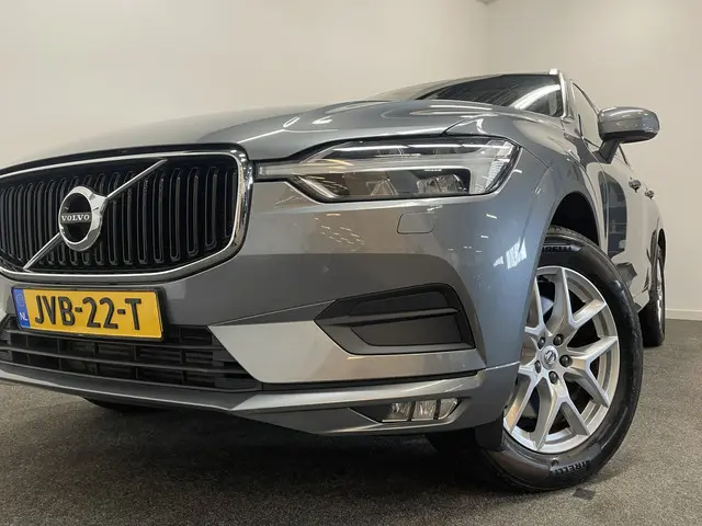 Volvo XC60 2.0 T5 250pk AUT8 AWD Momentum 2018 Benzine 3