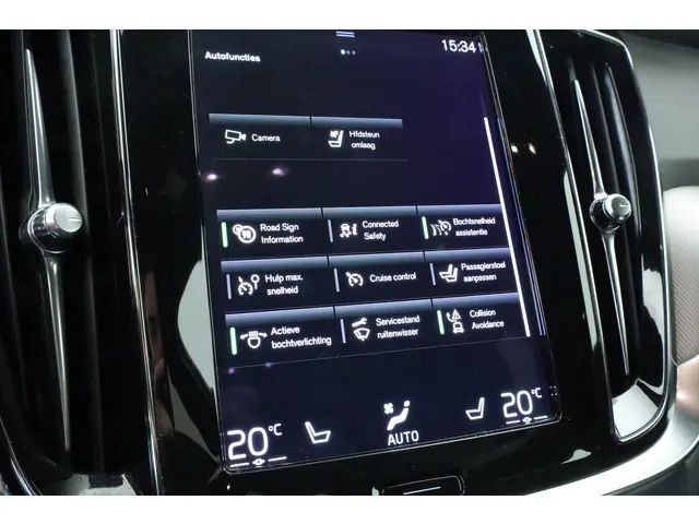 Volvo V60 T8 Recharge R-Design 2022 Hybride Benzine 22