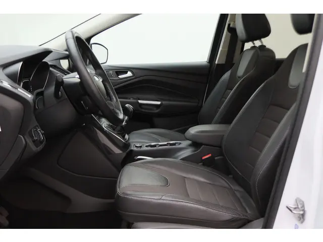 Ford Kuga 1.5 Titanium 2016 Benzine 12