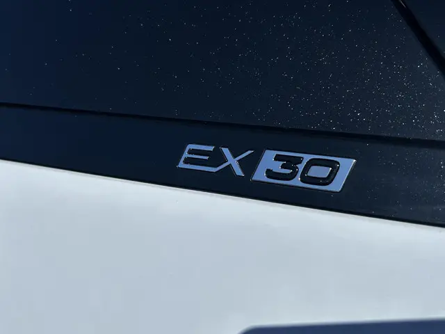 Volvo EX30 Single Motor Plus 51 kWh 2024 Elektrisch 14