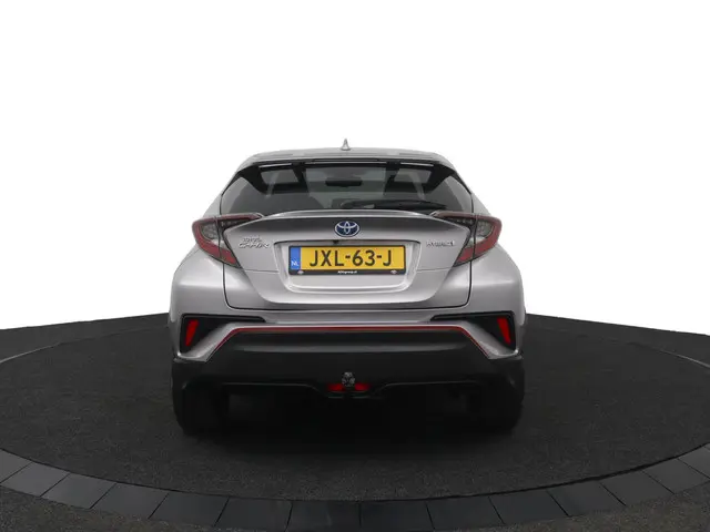 Toyota C-HR 1.8 Hybrid Bi-Tone 2018 Hybride Benzine 53