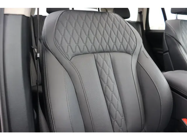 BMW X5 xDrive50e 2023 Hybride Benzine 10