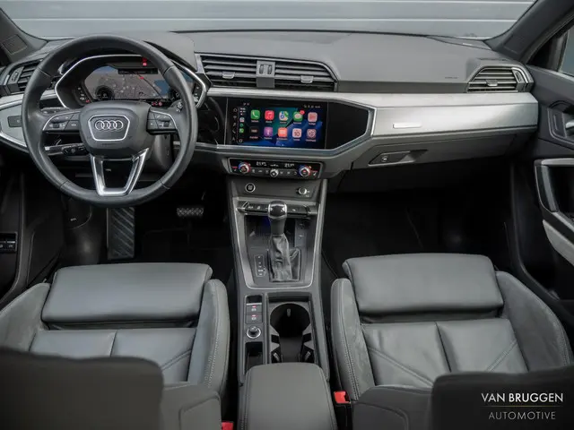 Audi Q3 45 TFSI e S-Line 2021 Hybride Benzine 7