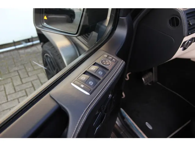 Mercedes-Benz G-Klasse AMG 63 2017 Benzine 51