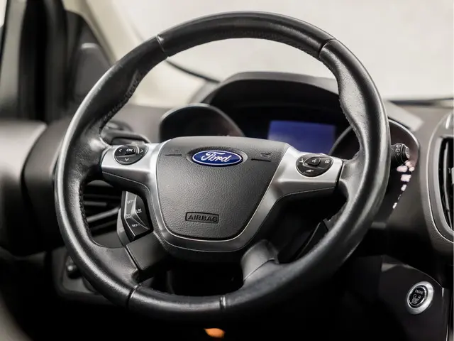 Ford Kuga 1.5 Titanium 2016 Benzine 17