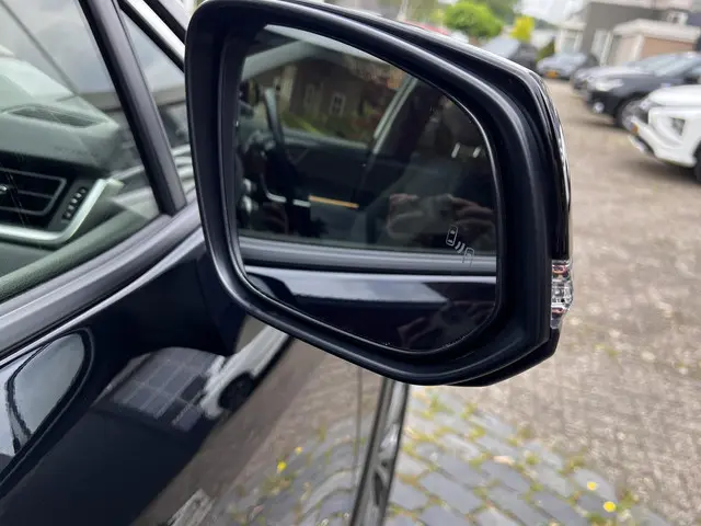 Toyota RAV4 2.5 Hybrid Team D 2024 Hybride Benzine 39