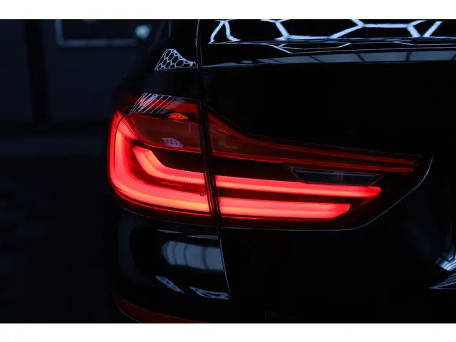 BMW 5 Serie Touring 530i High Executive | 2018 Benzine 9