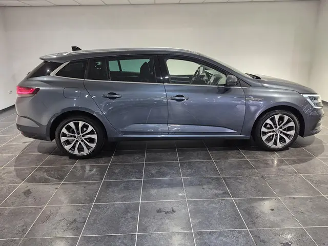 Renault Mégane Estate 1.3 TCe 140 Techno 2023 Benzine 18