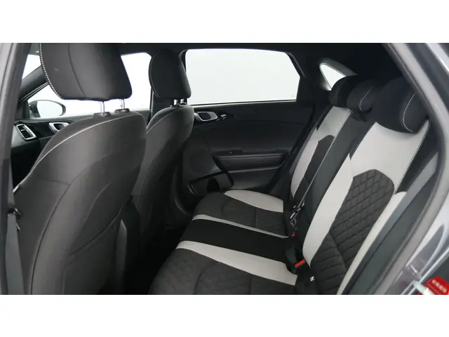 Kia Ceed 1.0 T-GDi GT-Line Edition 2021 Benzine 36