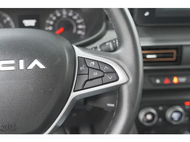 Dacia Sandero Stepway TCe 90 Expression 2023 Benzine 41