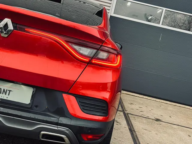 Renault Arkana 1.3 Hybrid 160 R.S. line 2023 Benzine 24