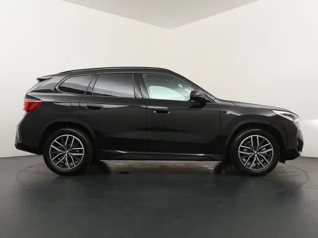 BMW iX1 eDrive20 67 kWh 2024 Elektrisch 6
