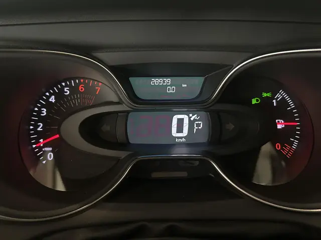 Renault Captur 1.2 TCe 120 EDC Intens 2017 Benzine 4