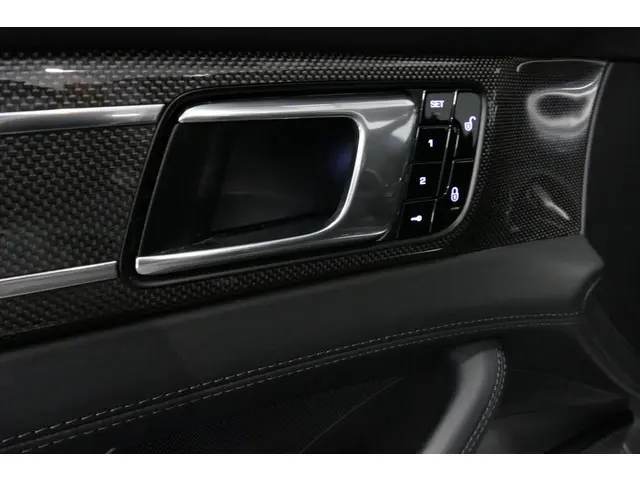 Porsche Panamera 2.9 4 E-Hybrid 2017 Hybride Benzine 13