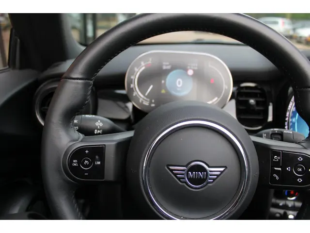MINI Cooper S Cabrio Mini 2.0 Essential 2022 Benzine 17